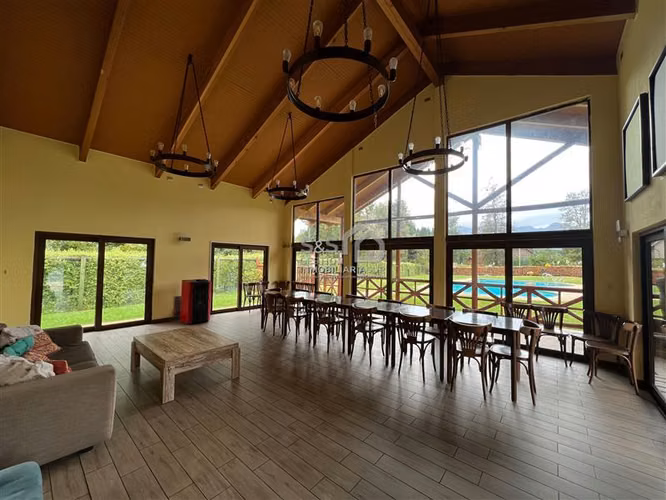 Vende casa en Pucón. Condominio Alicura.