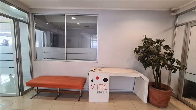 Piso completo equipado para oficicinas Teatinos Compañia - Imagen 3
