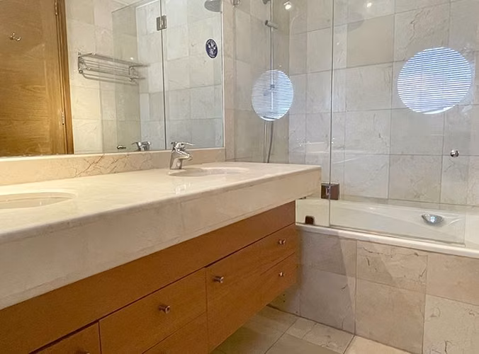 Departamento en venta de 3 dorm. en Las Condes