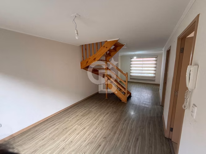 Encantadora Casa Familiar con Jardín