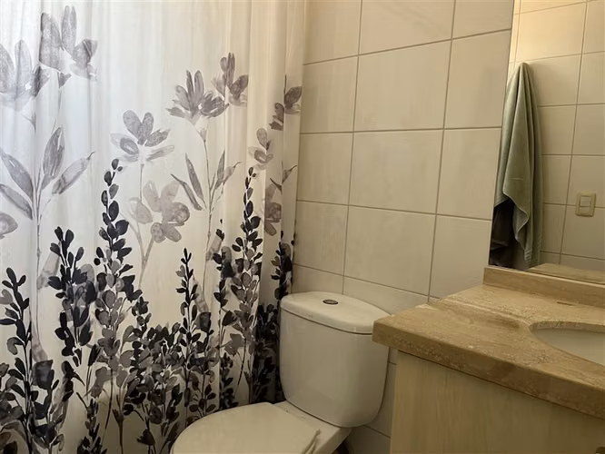 Maravillosa Casa en venta de 5 dorm. en Portones Chicureo