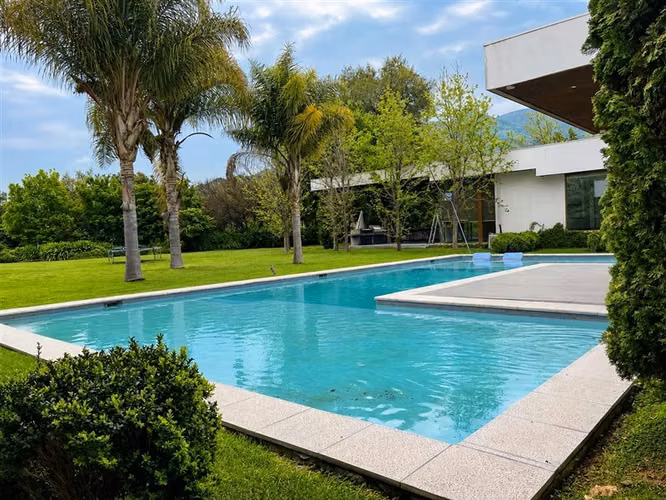 6 Dormitorios. Las Brisas de Chicureo. Colegio Highlands