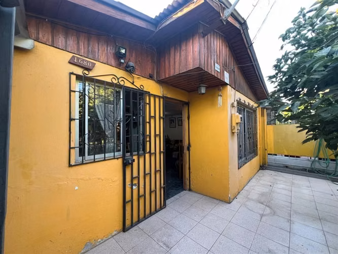 VENDO CASA, CERRO NAVIA 2DORM 1BAÑO 1EST. SALVADOR GUTIERREZ