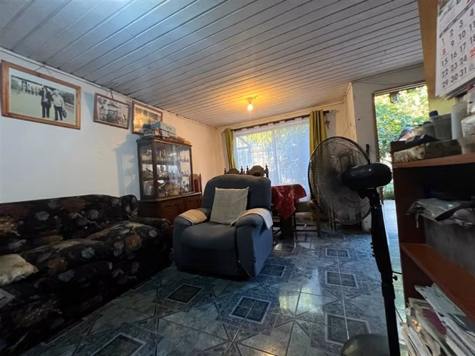VENDO CASA, CERRO NAVIA 2DORM 1BAÑO 1EST. SALVADOR GUTIERREZ