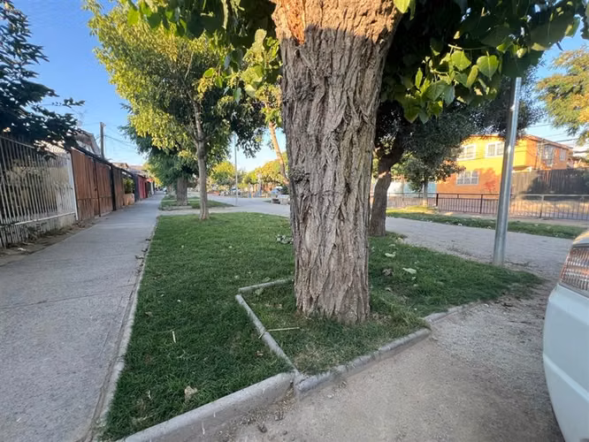 VENDO CASA, CERRO NAVIA 2DORM 1BAÑO 1EST. SALVADOR GUTIERREZ