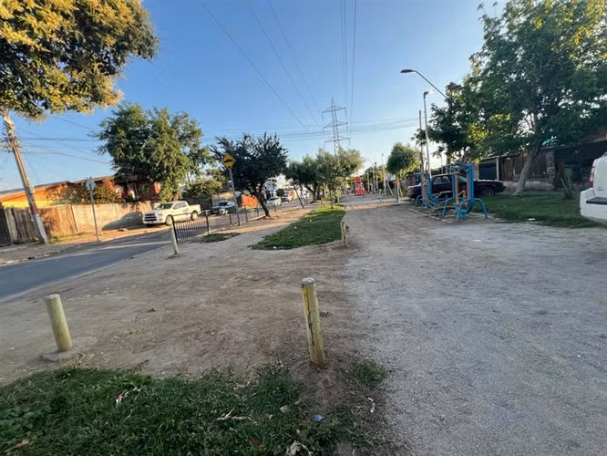 VENDO CASA, CERRO NAVIA 2DORM 1BAÑO 1EST. SALVADOR GUTIERREZ