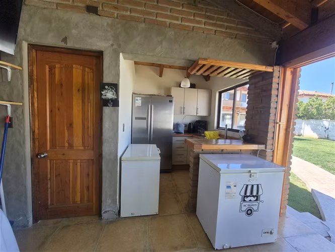 Casa en venta de 3 dorm. en Condominio de Rinconada de Los