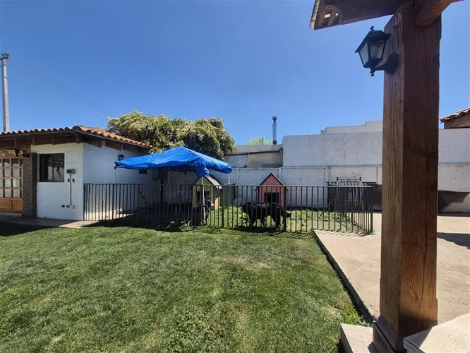 Casa en venta de 3 dorm. en Condominio de Rinconada de Los