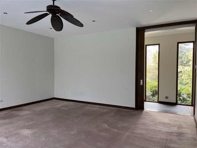 Casa en venta de 6D. Las Brisas Chicureo. Colegio Highlands