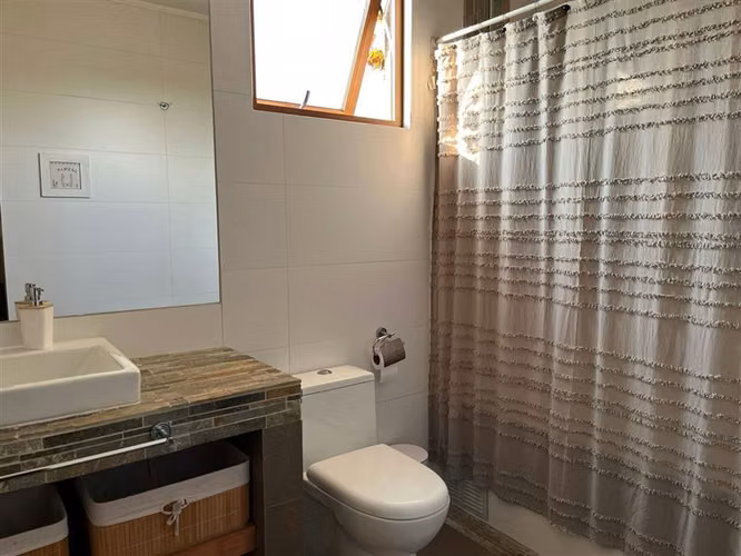 Espectacular casa en venta o arriendo Las Brisas de Chicureo