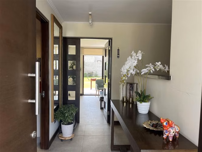 Casa en venta de 3 dorm. Brisas Norte. colegio Highlands - Imagen 6