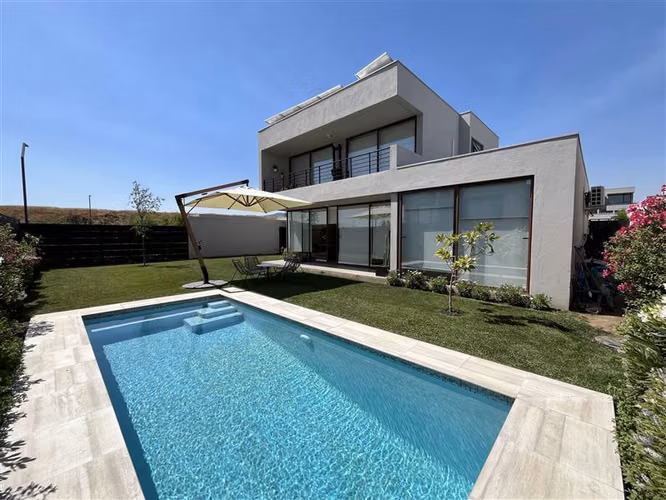 Casa en venta de 3D 3B. Brisas Norte. Colegio Highlands