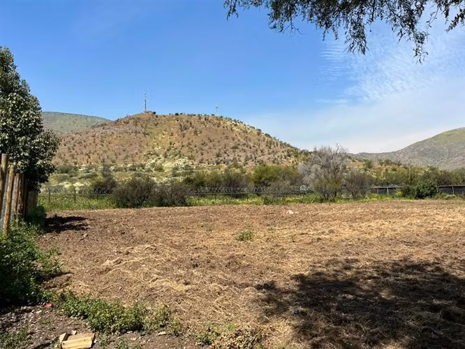 Sitio en venta en Colina. Condominio Las Brisas Chicureo