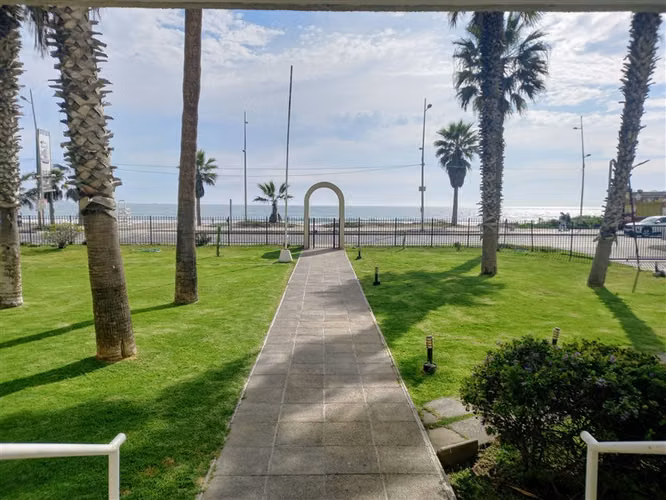 Depto 2D 1B con 53m2 Est y Bod, La Serena, frente al mar