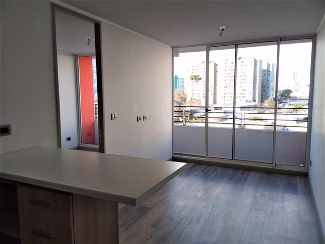 Departamento en venta de 1 dorm. en Estación Central