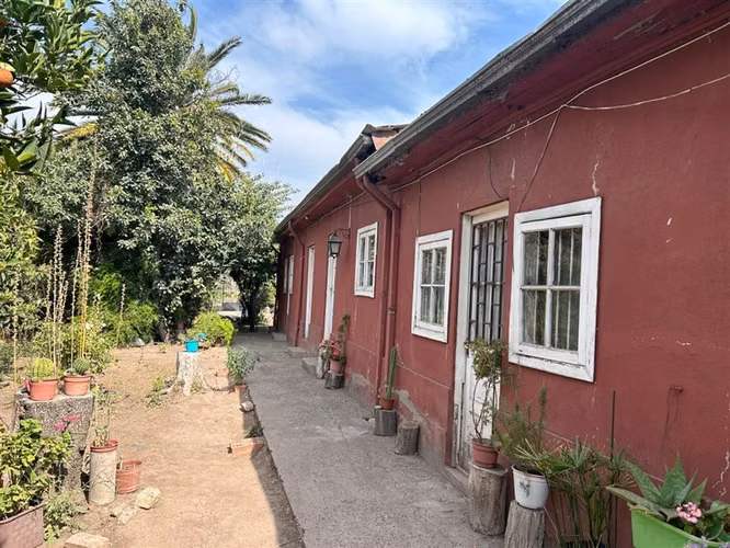 Casa en venta de 4 dorm. en Llallay a metros del centro civi