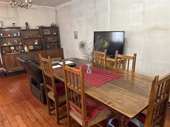 Casa en venta de 4 dorm. en Llallay a metros del centro civi