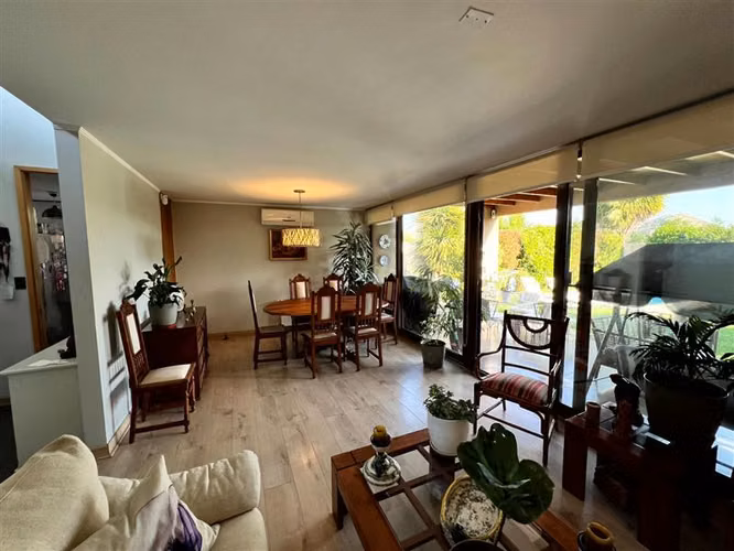 Casa en venta de 3D 4B Home office. Sector Brisas Norte.