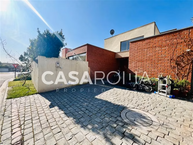 CASA 3D/3B + SERVICIOS DUNALASTAIR/LINCOLN