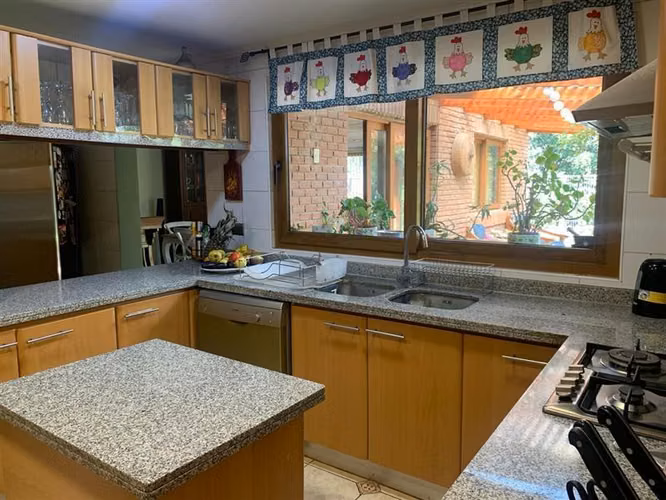 Casa en venta en Colina. 6D 5B Las Brisas Chicureo