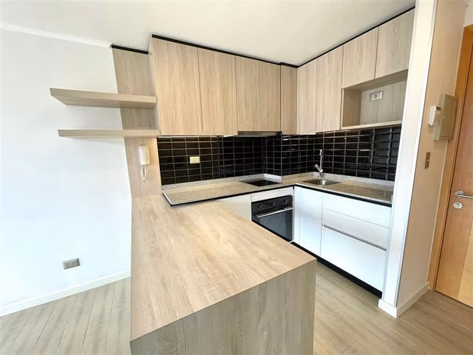 Junto a Bupa, Depto 1D 1B Est y Bod 32/38m2 Oriente Ofertas!