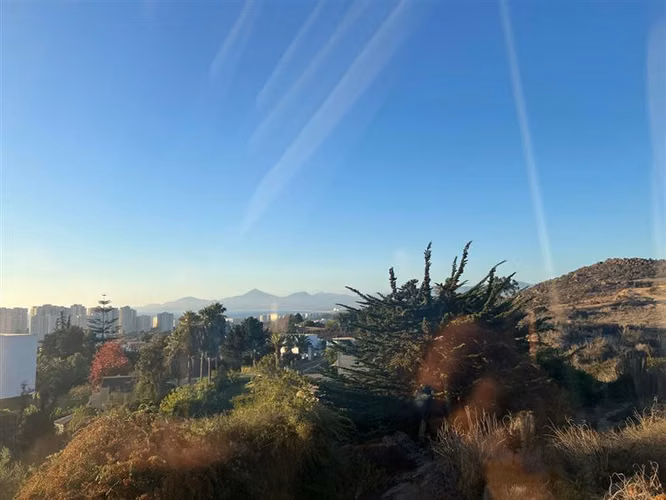 Se vende Hermosa casa en Santa Monica- 5000 mts de terreno.