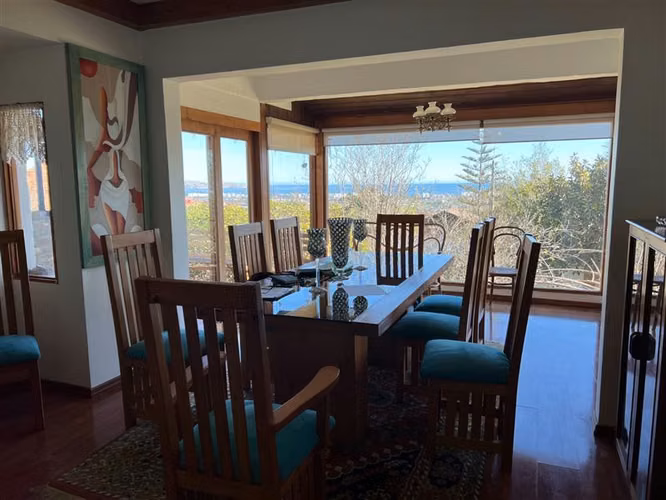 Casa en venta de 8 dorm. en La Serena