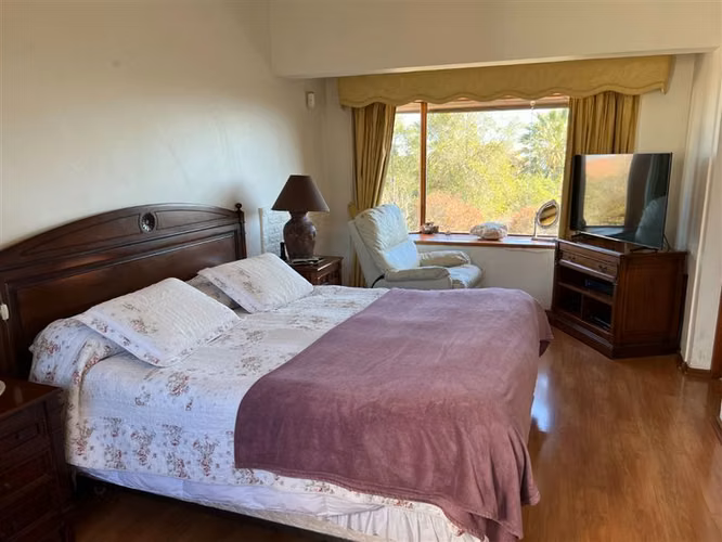 Casa en venta de 8 dorm. en La Serena