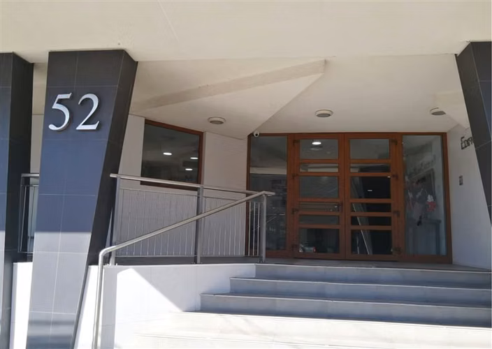Se vende departamento 1 dorm. en Ed. San Martín, Temuco - Imagen 2