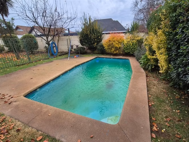 Casa en venta de 4 dorm. en Talca
