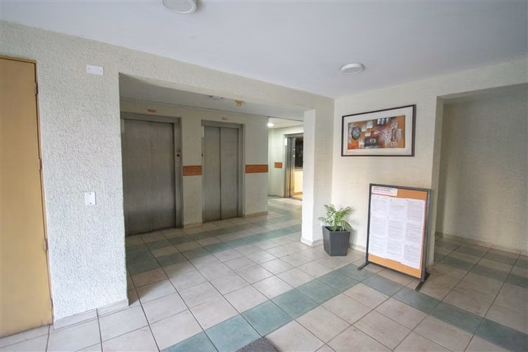 Departamento en venta de 2 dorm ESTACIONAMIENTO M La Florida