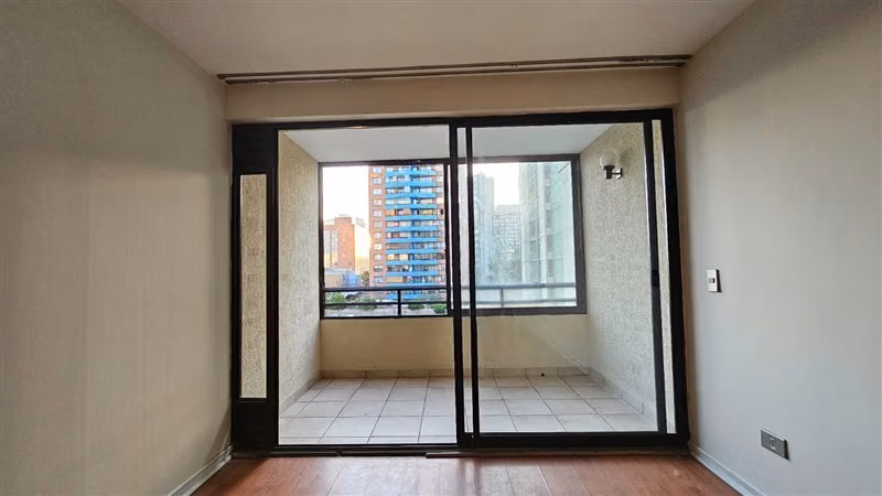 Departamento en venta de 2 dorm ESTACIONAMIENTO M La Florida
