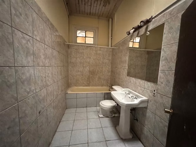 Casa en arriendo de 6 dorm. en Ñuñoa