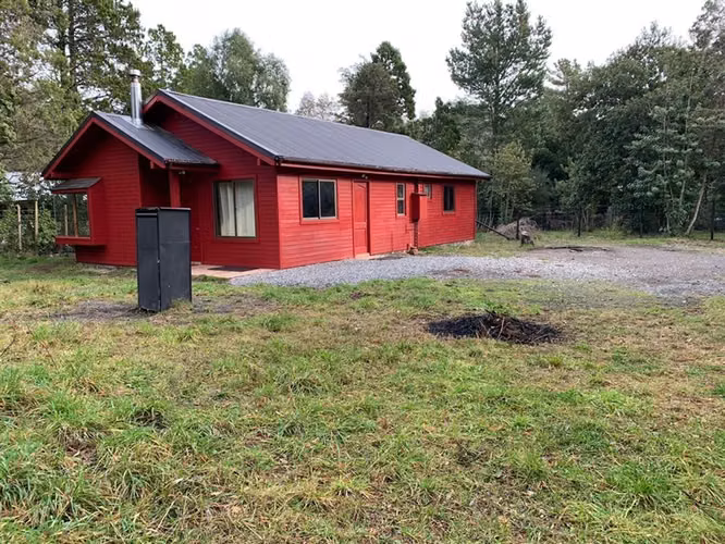 CASA CON 1000 M2 DE TERRENO CERCANA AL CENTRO DE PUCÓN