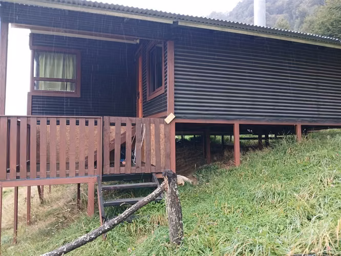 Parcela en venta en Coyhaique con casa mas quincho.