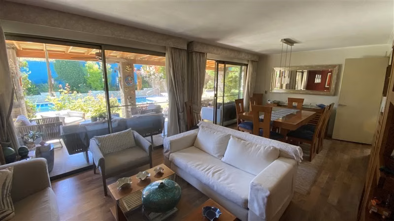 Casa en venta 3 dormitorios 4 baños Las Condes