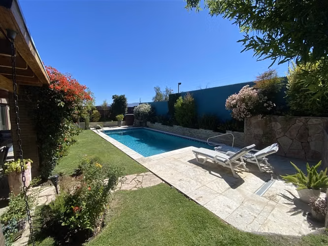 Casa en venta 3 dormitorios 4 baños Las Condes