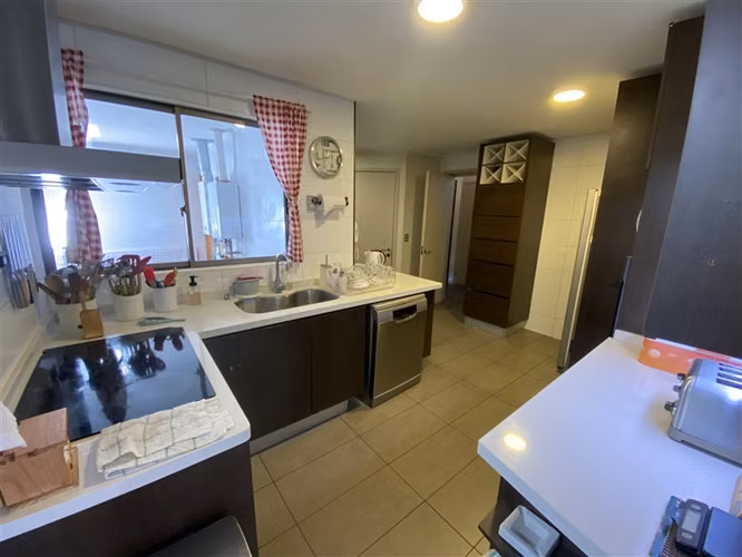 Casa en venta 3 dormitorios 4 baños Las Condes