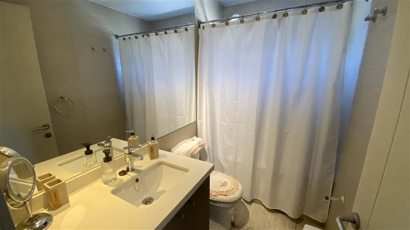 Casa en venta 3 dormitorios 4 baños Las Condes