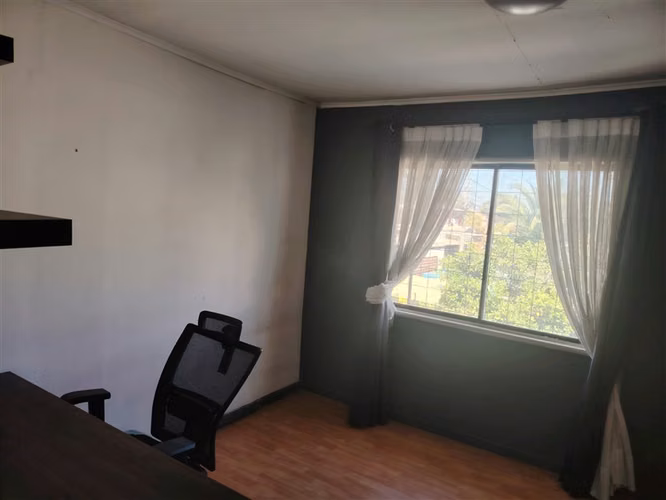 Casa en venta de 5 dorm. en La Florida