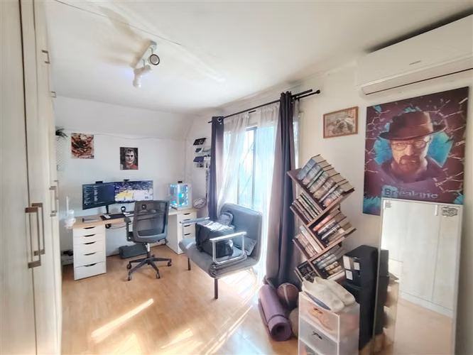 Casa en venta de 5 dorm. en La Florida