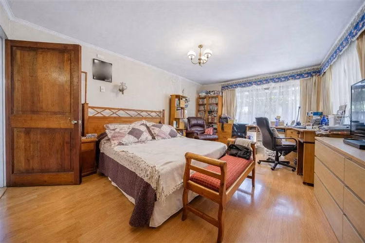 VENTA 2 CASAS TERRENO DE 1000 M2 METRO ROJAS M.