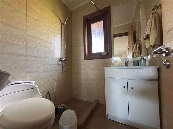 CASA CON VISTA TOTAL AL LAGO Y VOLCÁN - 5 D y 4 B - Imagen 20