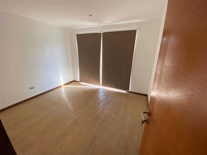 Casa en venta de 4 dorm. en La Serena