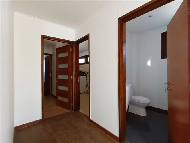 Casa en venta de 4 dorm. en La Serena