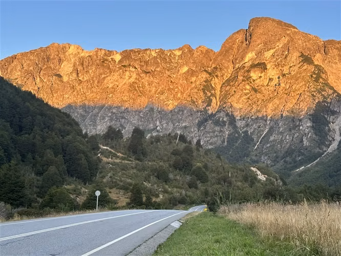 Hermosa Parcela en venta en Aysén, sector Mañihuales. - Imagen 2