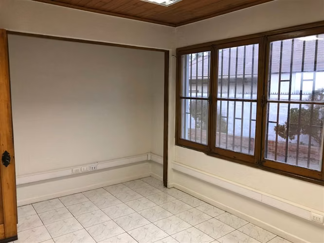 Local Comercial en arriendo en Los Andes