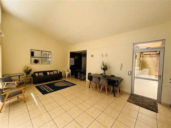 Venta Departamento en condominio Estación Central - Imagen 6