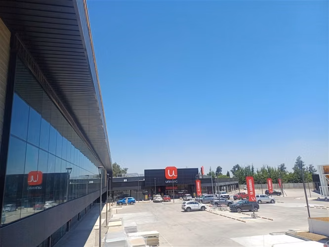 Local Comercial en arriendo en Colina de 240 mtr2