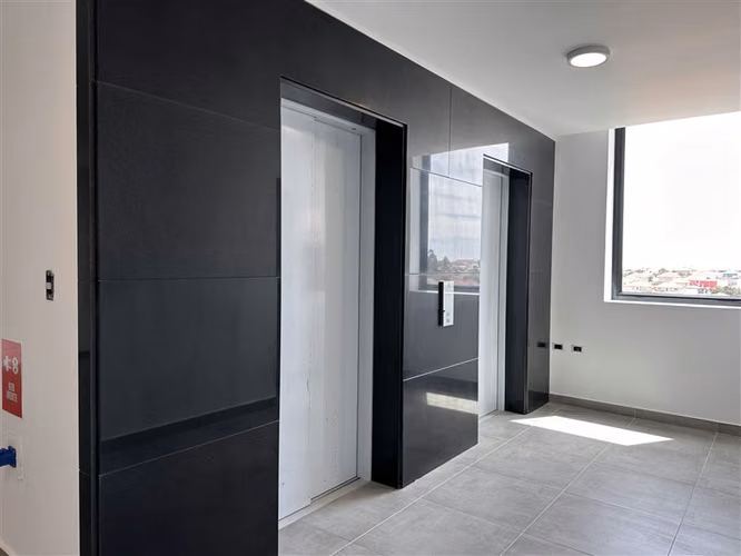 Oficina en arriendo en La Serena excelente ubicación.